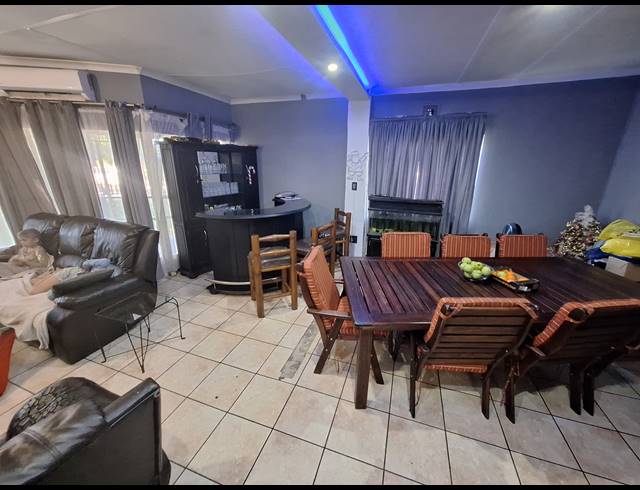 3 BEDROOM FREESTANDING FOR SALE IN VANDERBIJLPARK SE 1